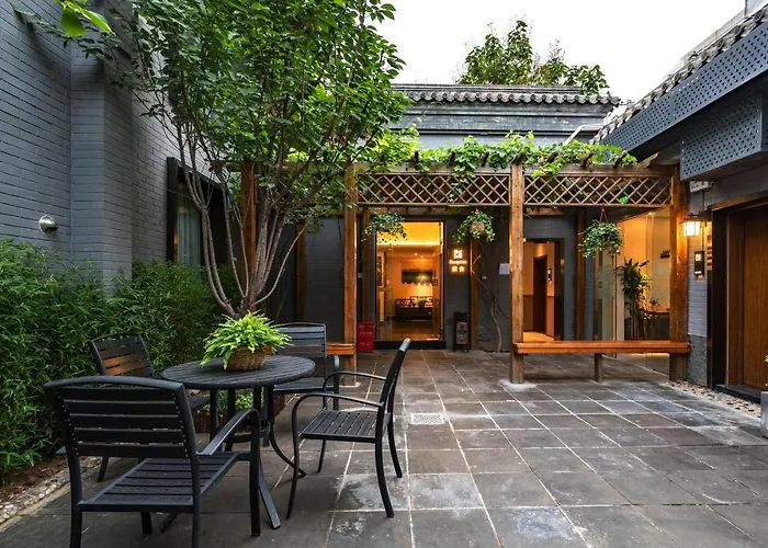 Qiuguo Hutong Courtyard